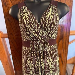 Soft strapless flowy dress